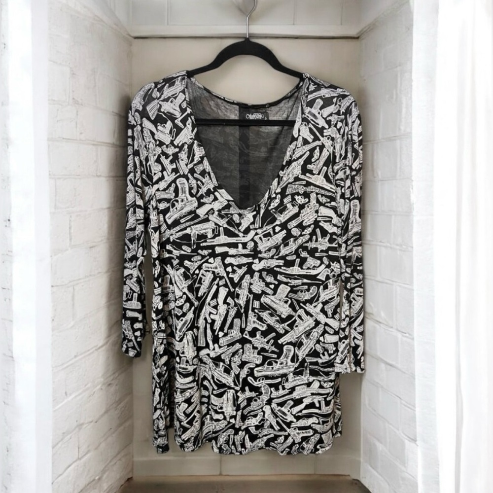 Lauren Moshi Devon Boyfriend Top V-Neck Sheer Gun Print Black Womens Size ?